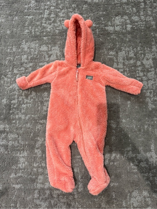 Eddie Bauer Other - Eddie Bauer Coral Fuzzy Hooded Baby Footie (Size 6-9 Months)